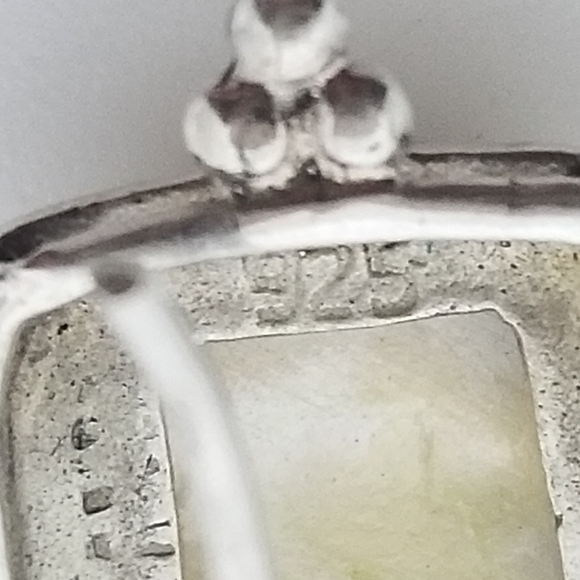 VINTAGE STERLING SILVER & MOTHER OF PEARL DROP HOOK EARRINGS - Picture 6 of 7